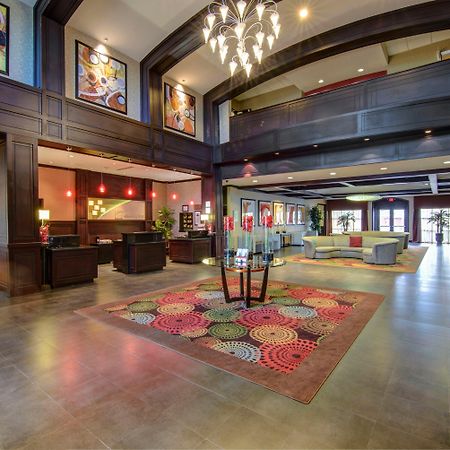 Holiday Inn Arlington Northeast By Ihg Exterior photo