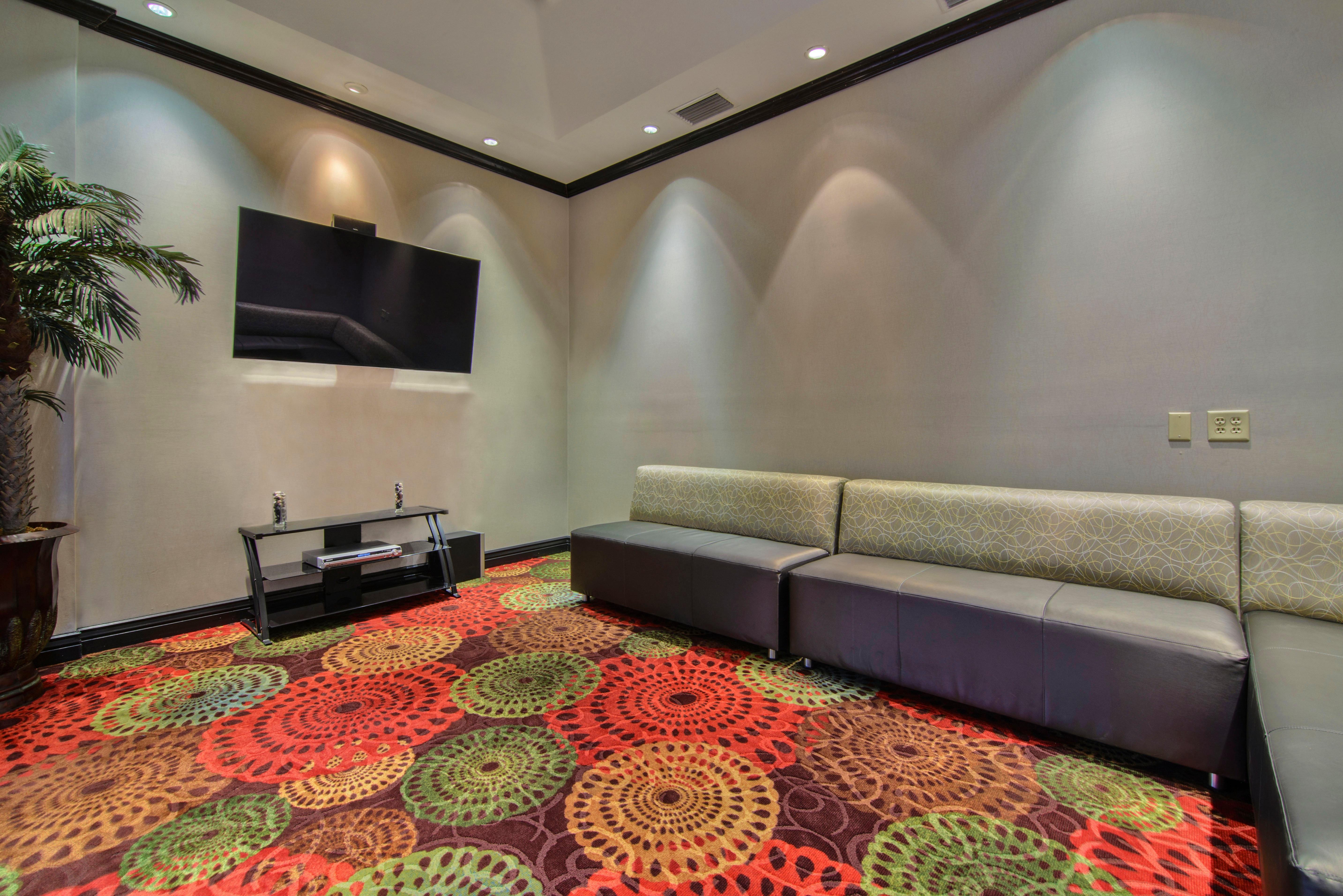 Holiday Inn Arlington Northeast By Ihg Exterior photo