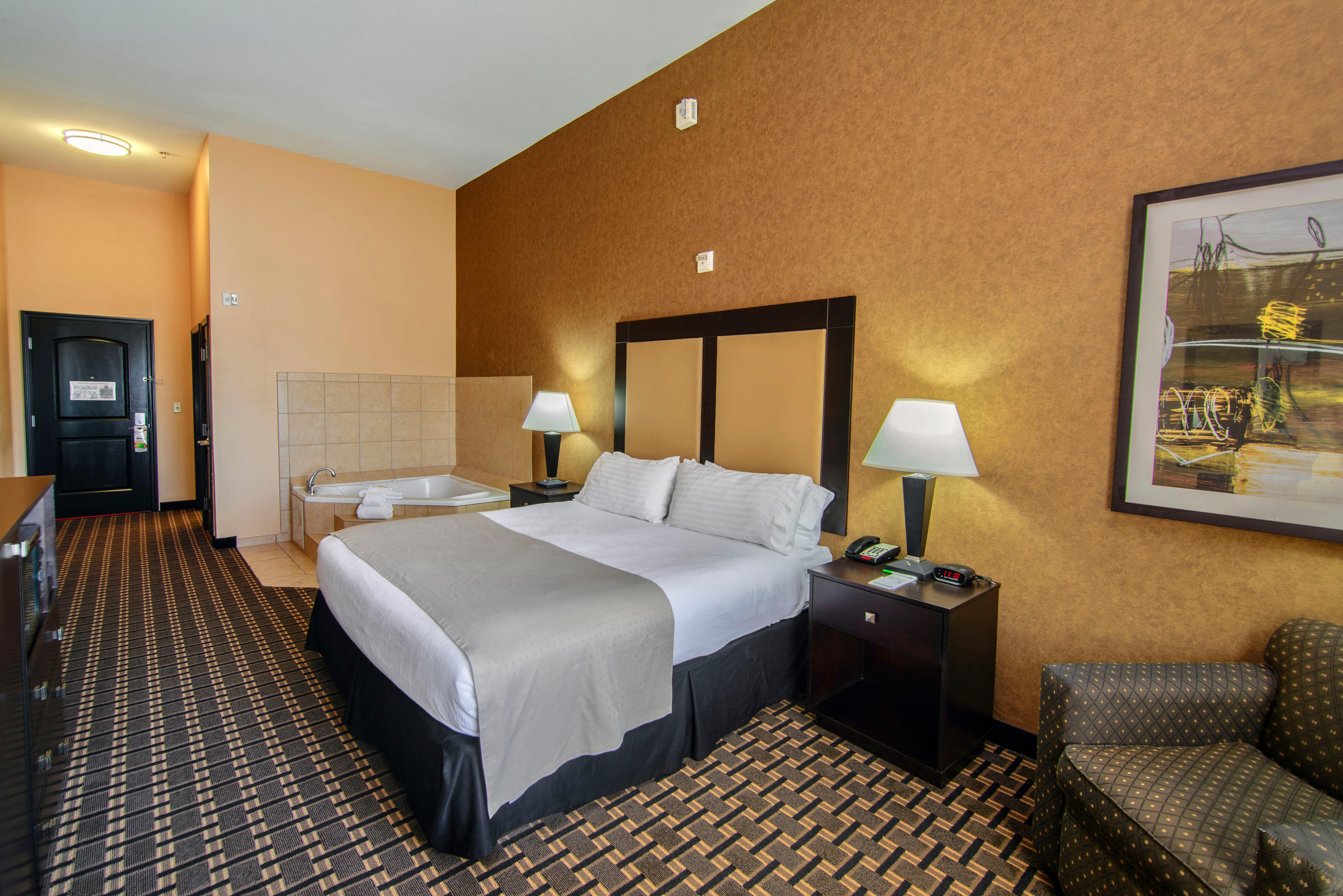 Holiday Inn Arlington Northeast By Ihg Exterior photo