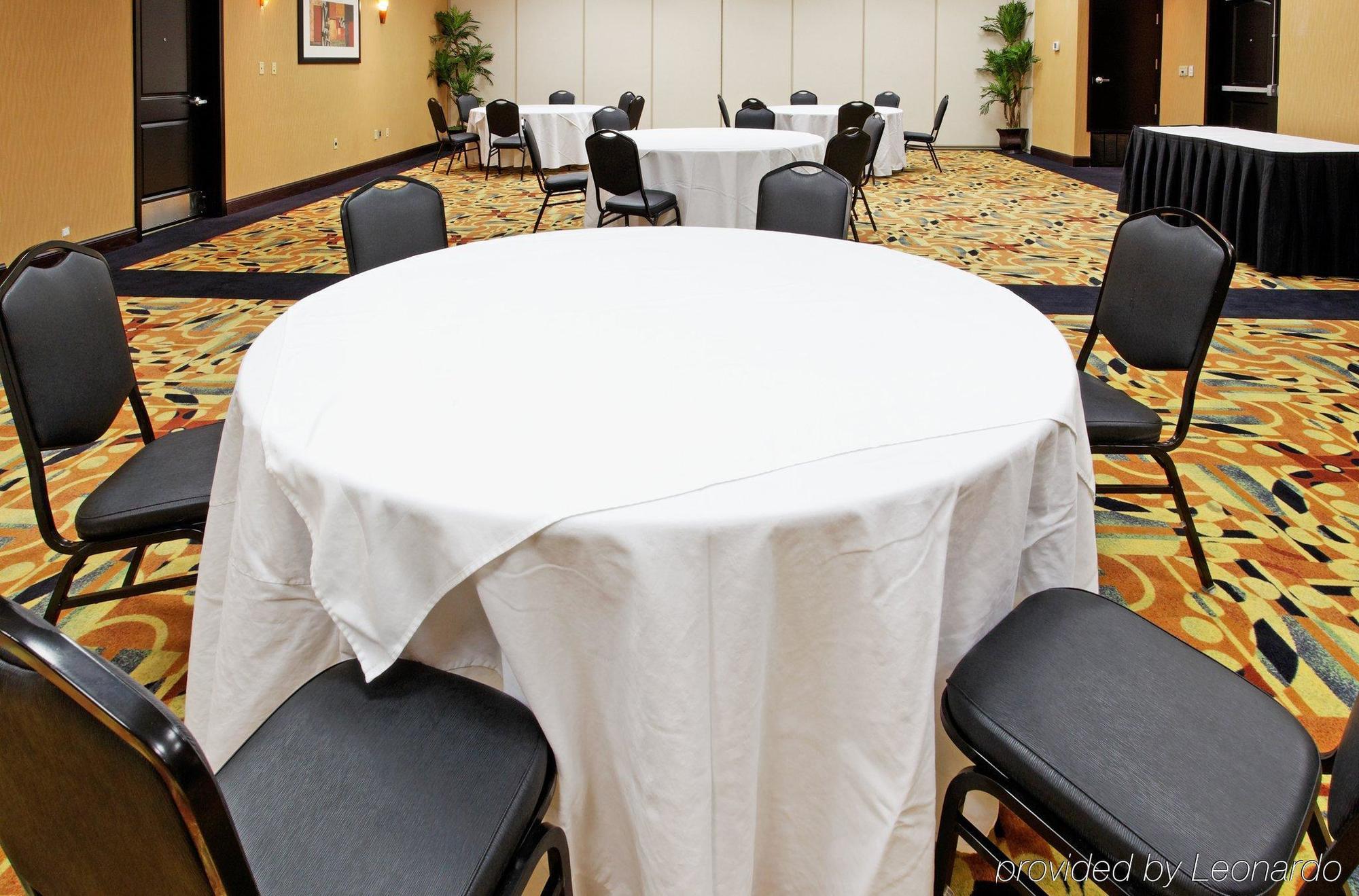 Holiday Inn Arlington Northeast By Ihg Facilities photo