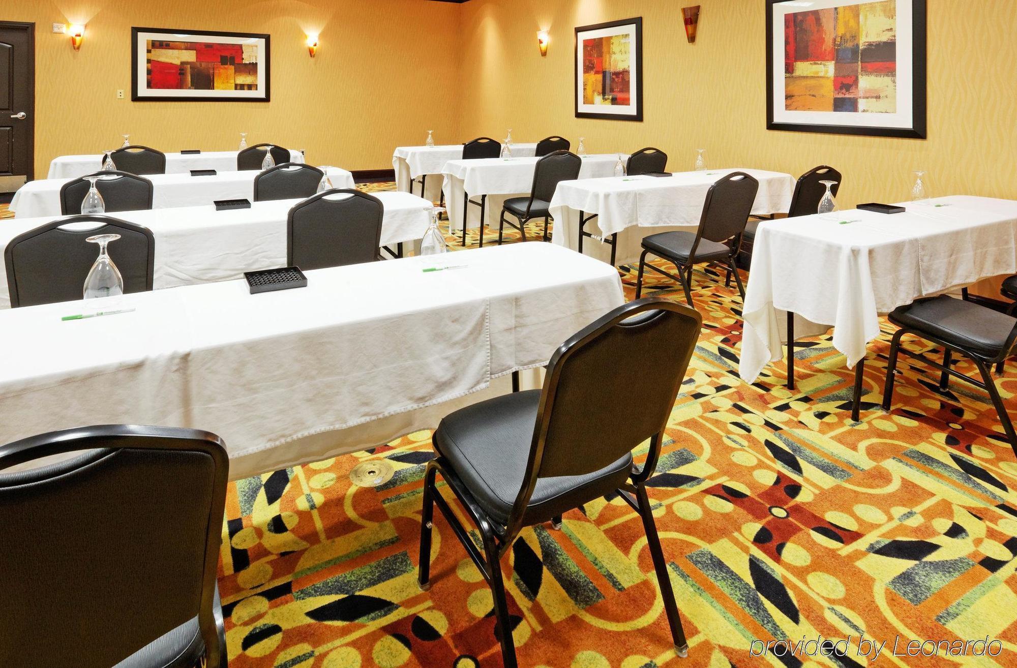 Holiday Inn Arlington Northeast By Ihg Facilities photo