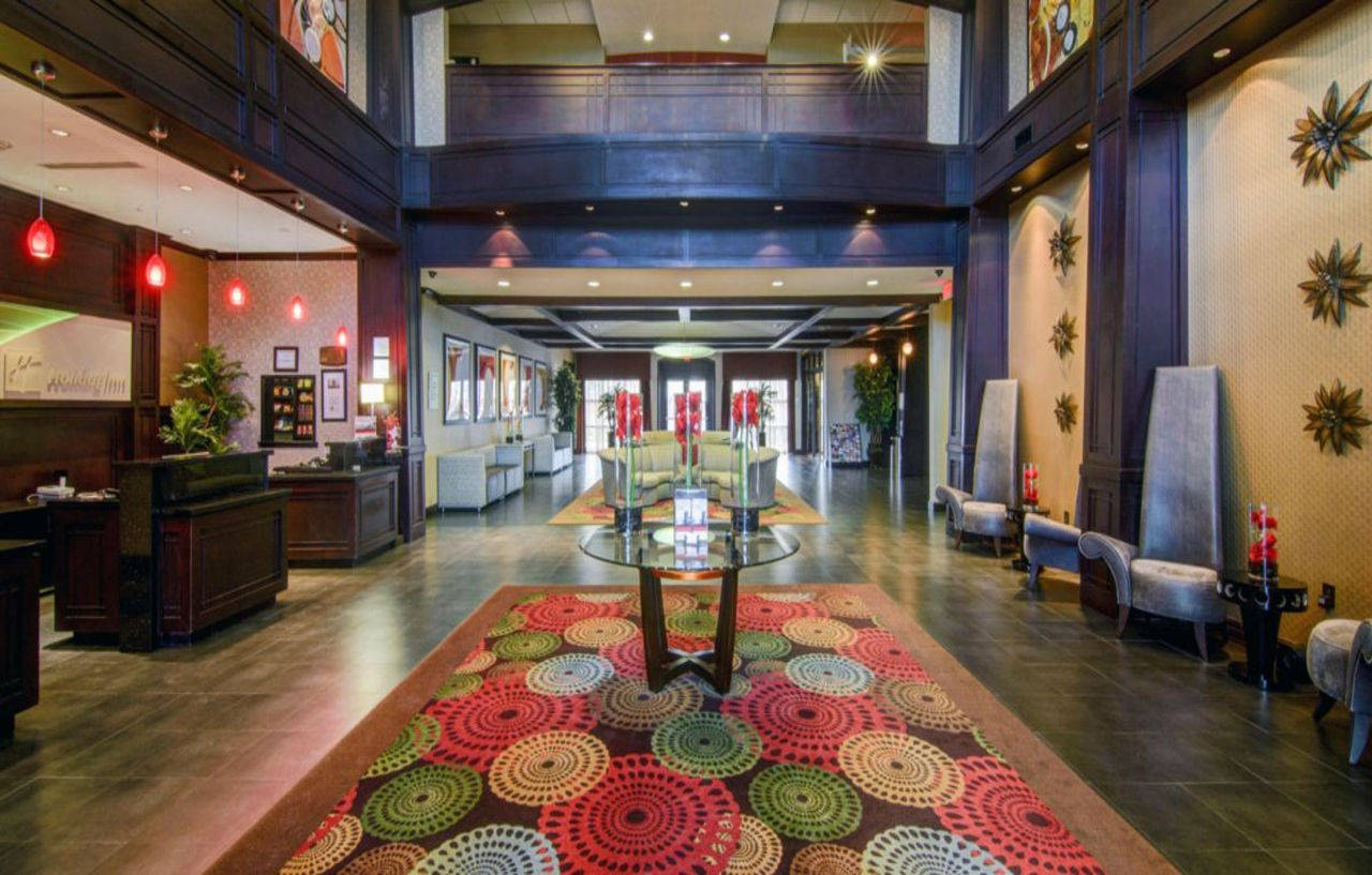 Holiday Inn Arlington Northeast By Ihg Exterior photo